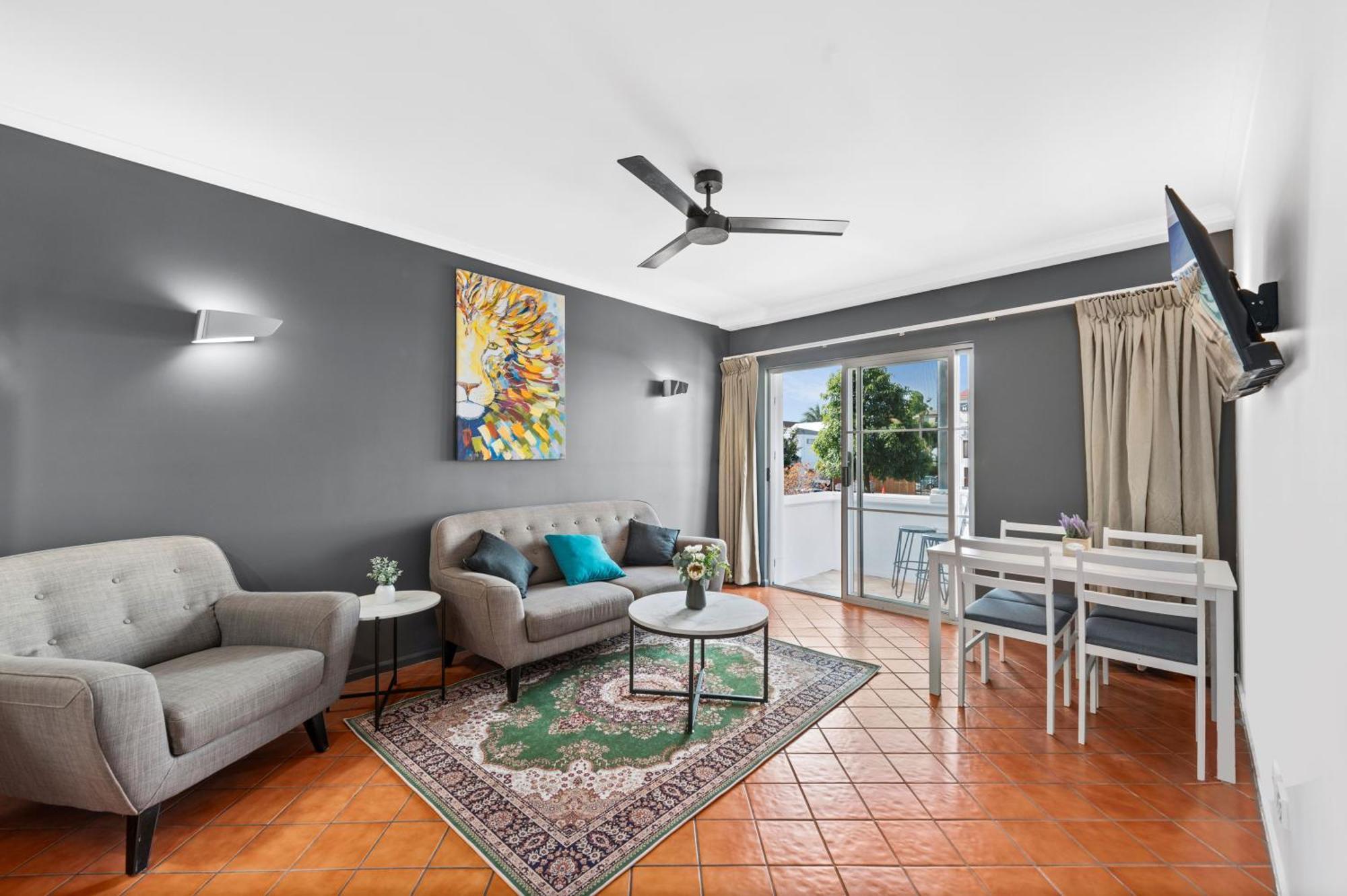 Two-Bedroom Apartment,1548280813:JPEG